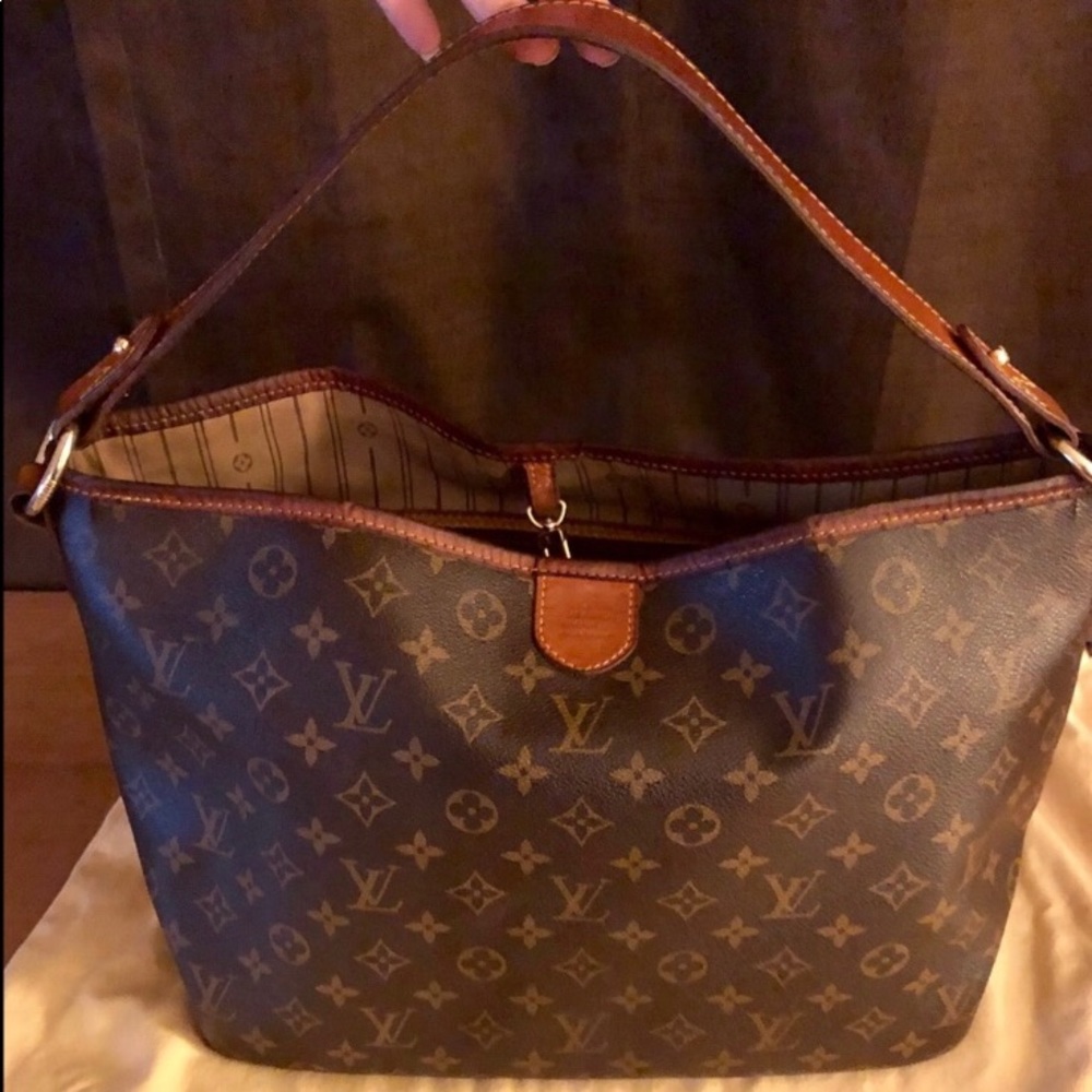 Authentic Delightful PM